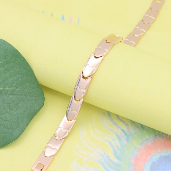 "Elegant Rose Gold Heart Link Bracelet in Glossy Finish, XPBL1124 - Picture 6 of 11